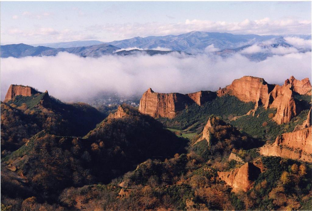 El Pineo Villanueva de Valdueza Quarto foto